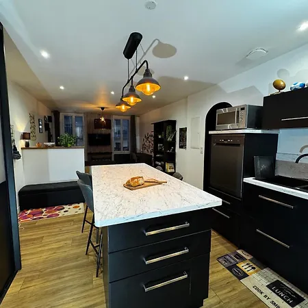 Escapade Espalionnaise شقة